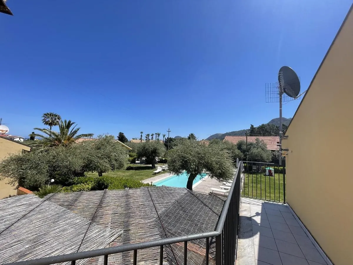 Holiday home Baia Degli Ulivi Malta Villa Cefalu Italy